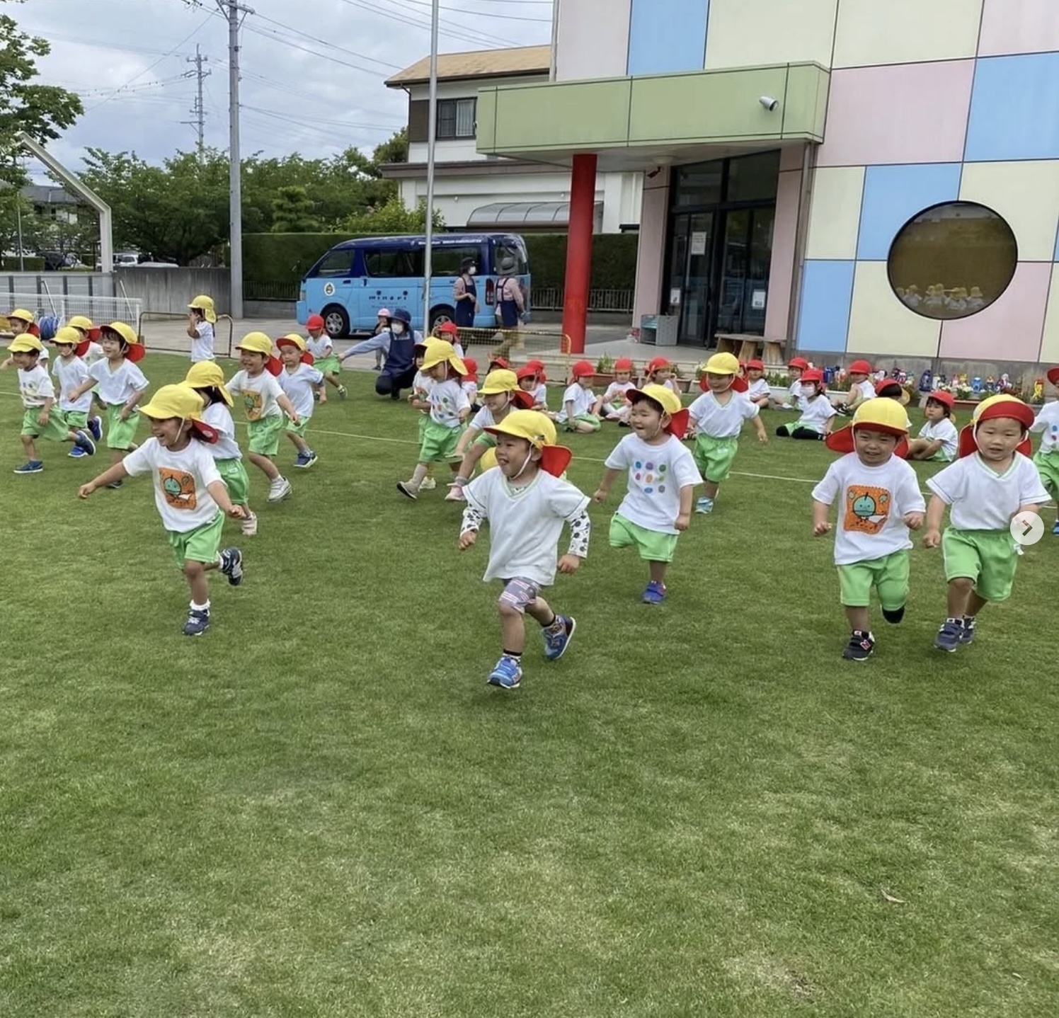 自然の中でのびやかに働く様子